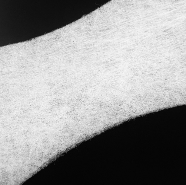 Stretch HYS xR: Stretchable insulation made from recycled polyester, engineered to support flexible movement.